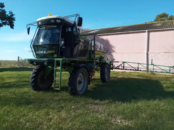 PULVERIZADOR AUTOPROPULSADO METALFOR 2.800 - Imagen 3