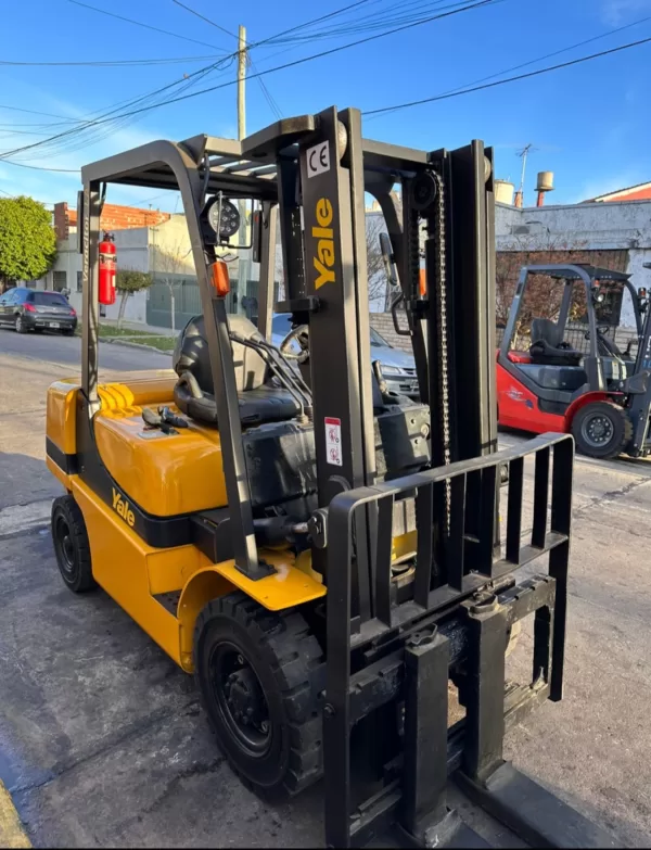 YALE VERACITOR 30 NAFTA - Imagen 2