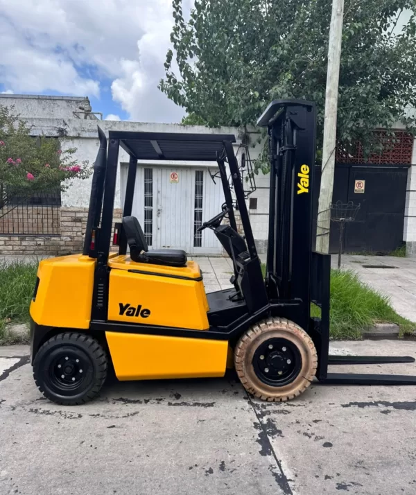 AUTOELEVADOR YALE GD25 - Imagen 3